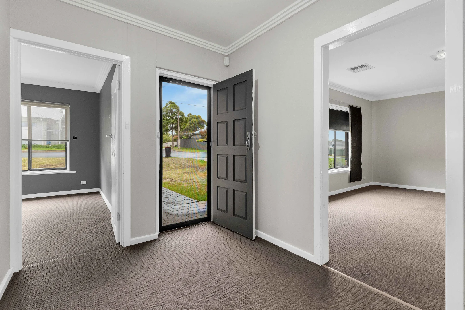 Additional image 3 of 91 Eyre Crescent, Valley View SA 5093
