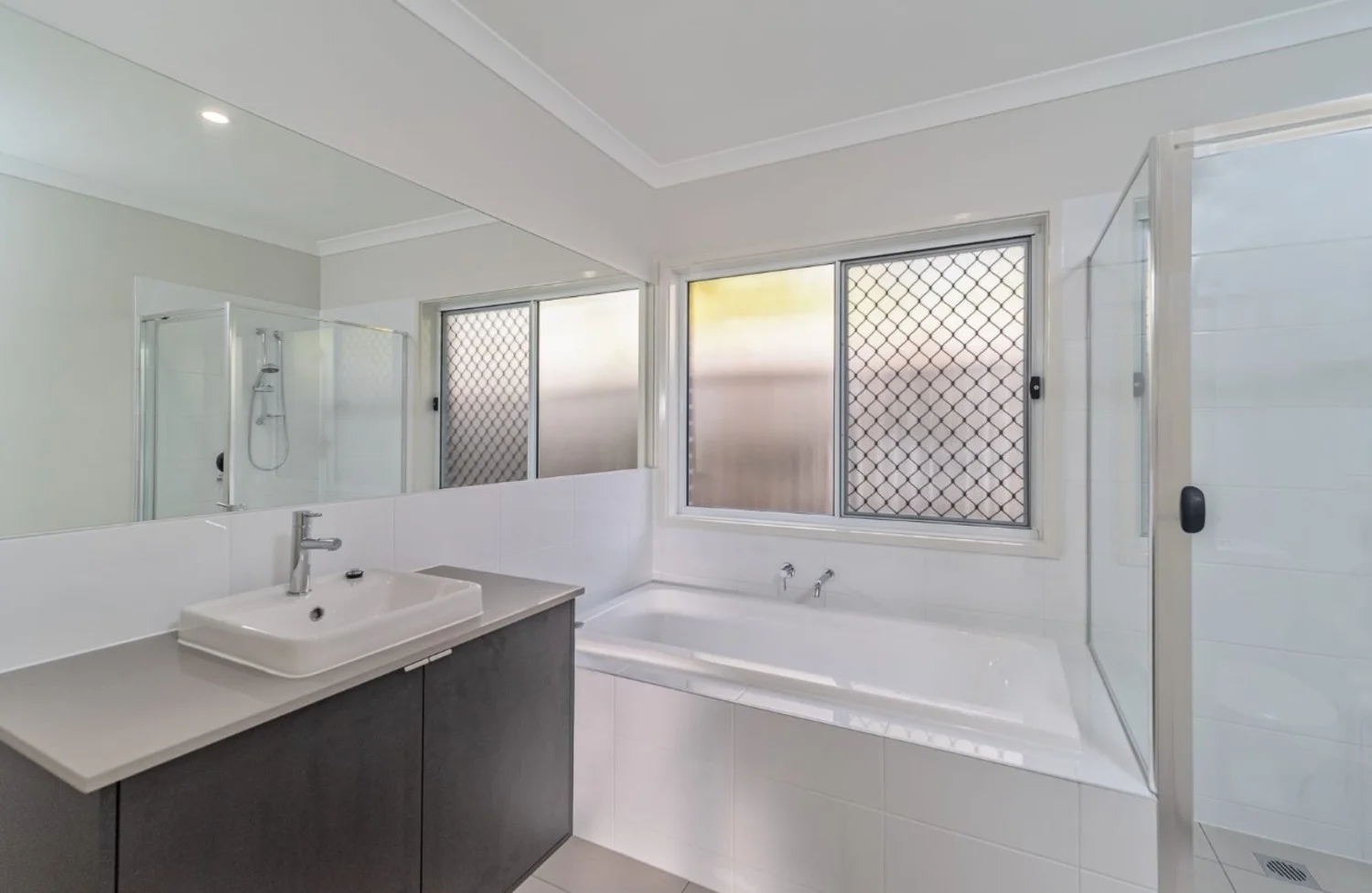 Additional image 9 of 11 Treeline Avenue, Arundel QLD 4214
