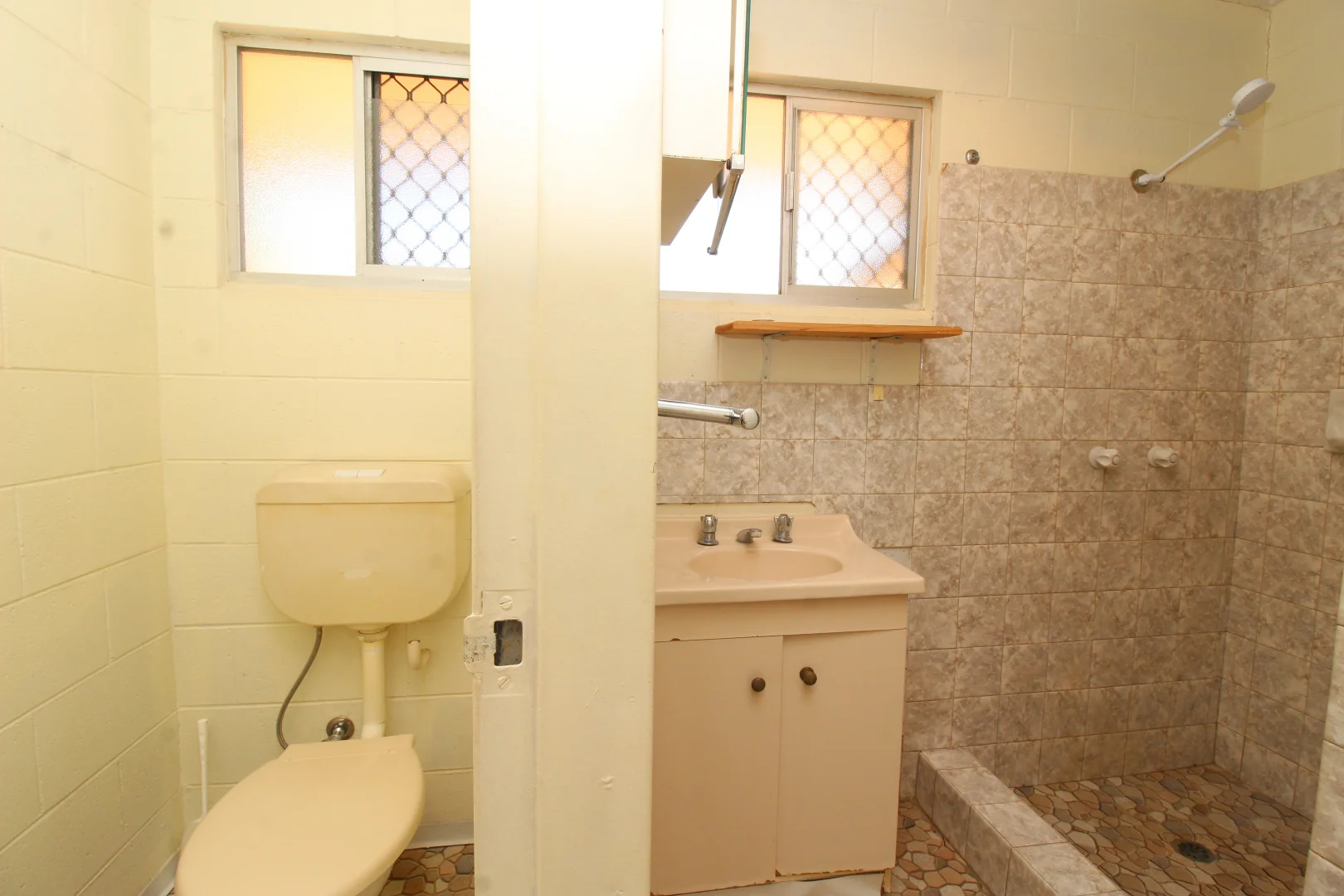Additional image 3 of Unit 2/5 Kaeser Road, Mount Isa QLD 4825
