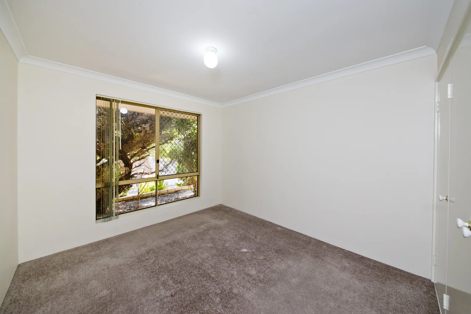 Additional image 8 of 2/76 Dover Road, Scarborough WA 6019