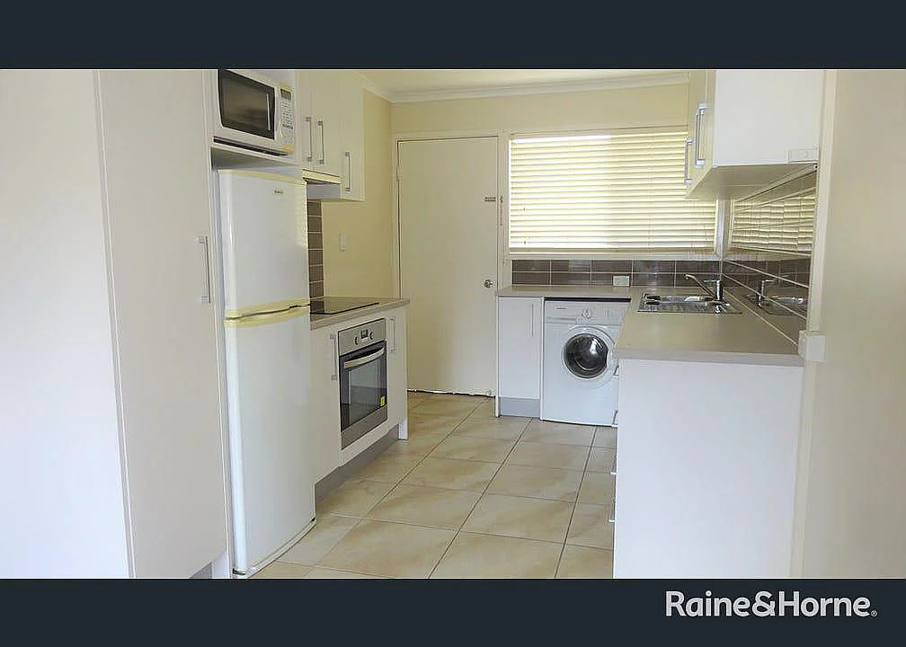 Additional image 3 of 6/2-4 Brown Street, Dysart QLD 4745