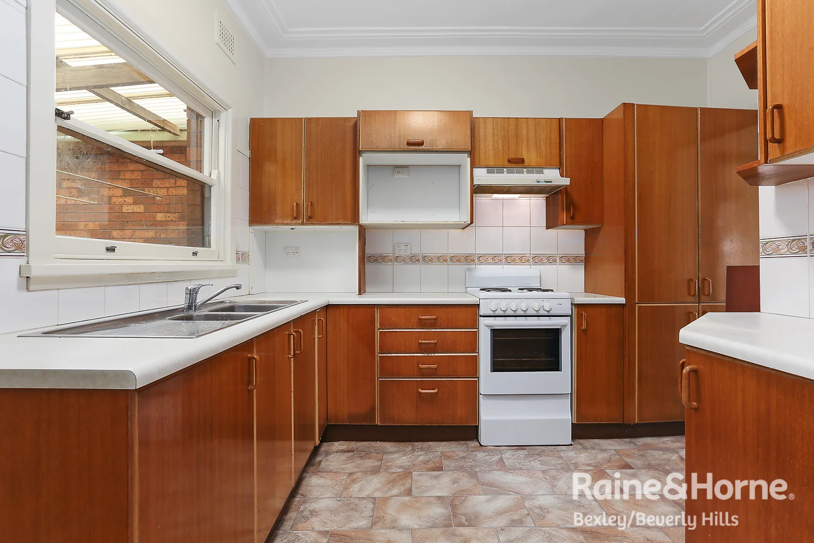 Additional image 3 of 26 Stuart Street, Blakehurst NSW 2221
