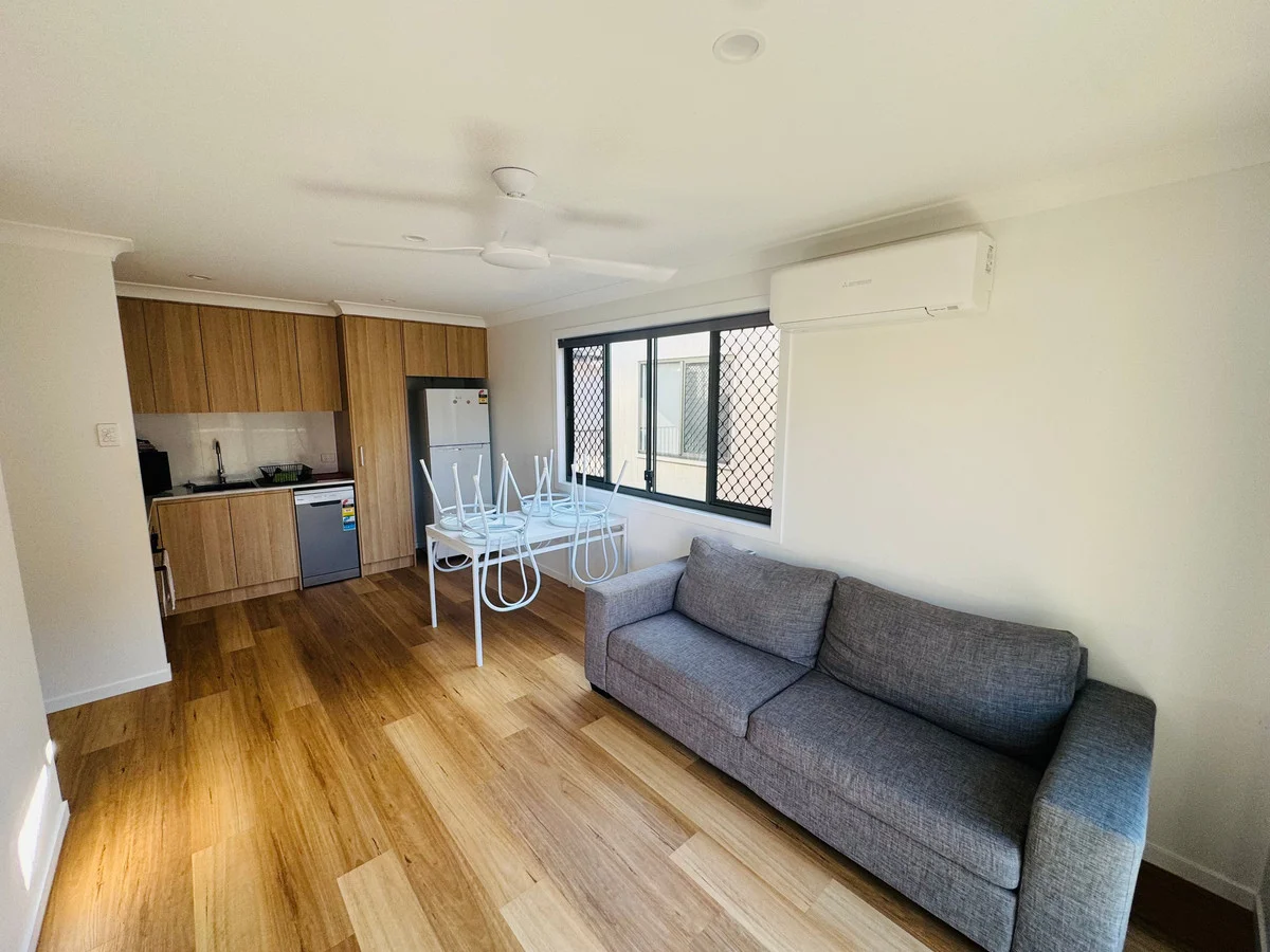 4/4 Hunter Street, Bundaberg South QLD 4670