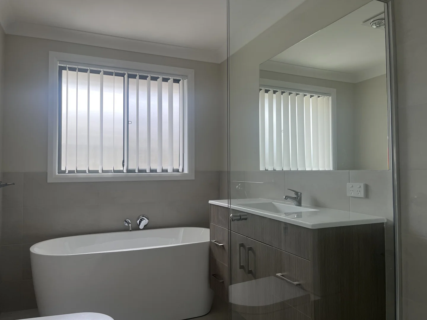 Additional image 2 of 17 (1/17) Ayrshire Cres, Calala NSW 2340