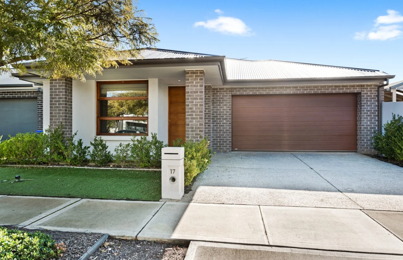 17 Apprentice Street, St Clair SA 5011