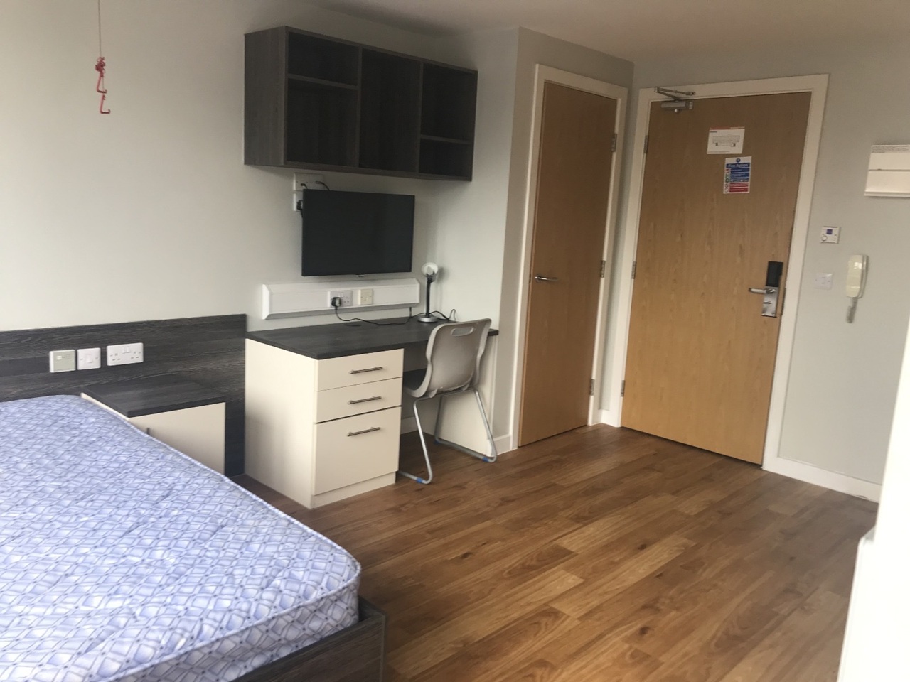Studio Flat, Hounds Gate, NG1, N1 7GU photo 3