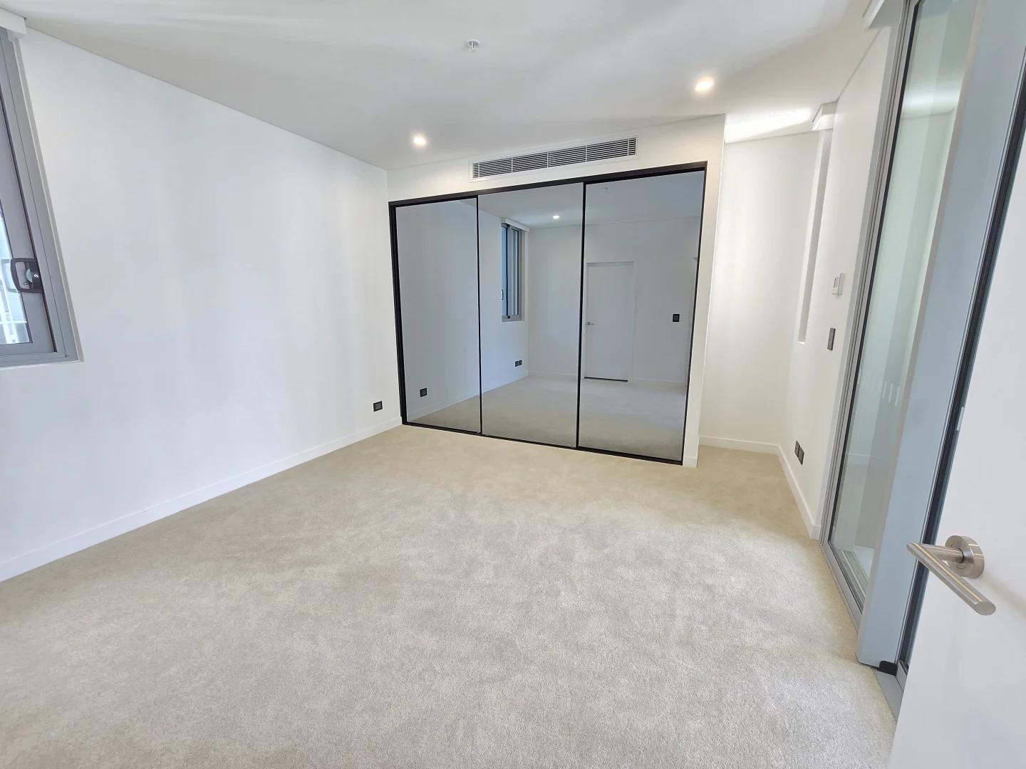 Additional image 7 of 301B/16 Rothschild Avenue, Rosebery NSW 2018