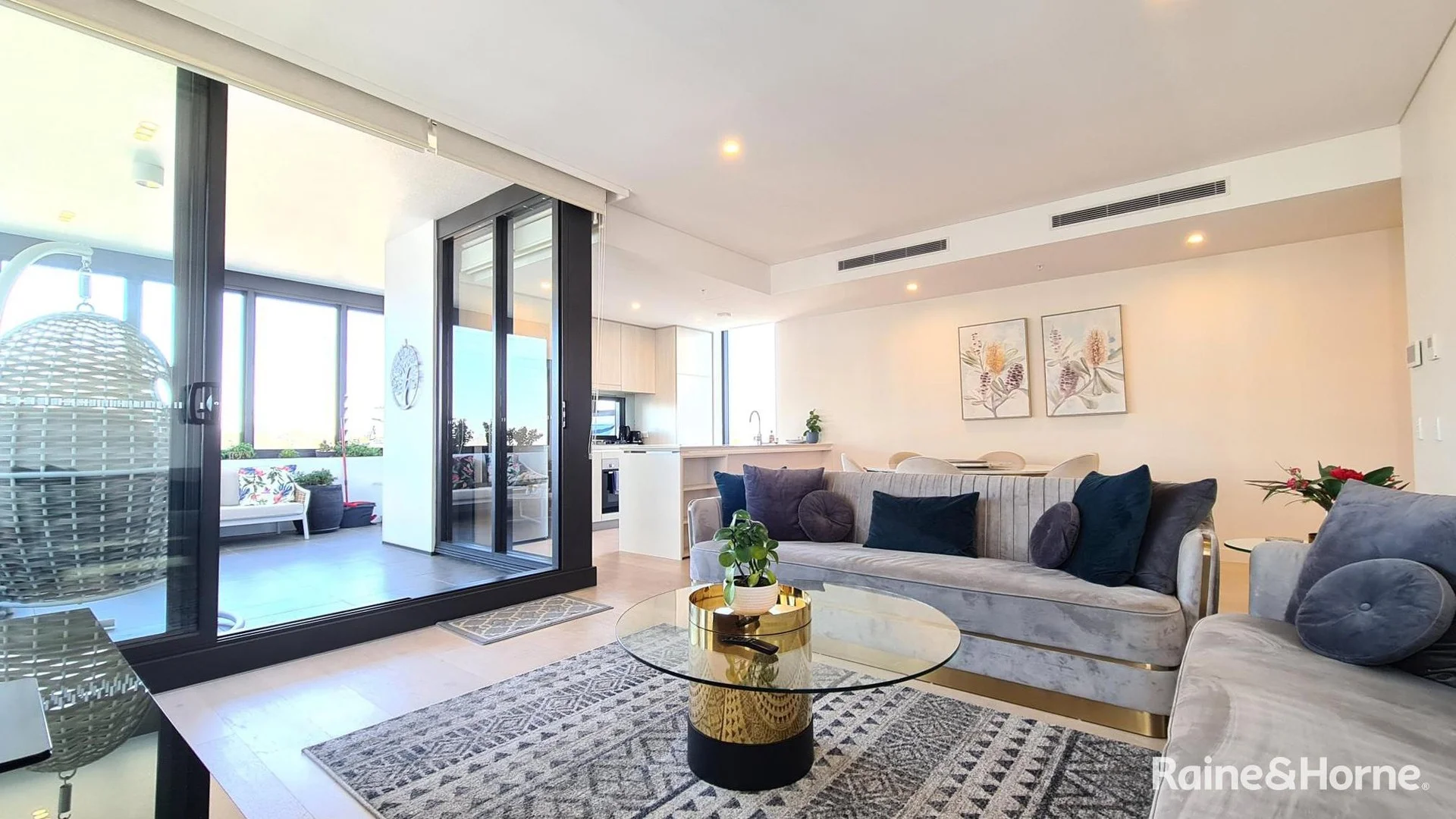 1315/11 Solent Circuit, Norwest NSW 2153
