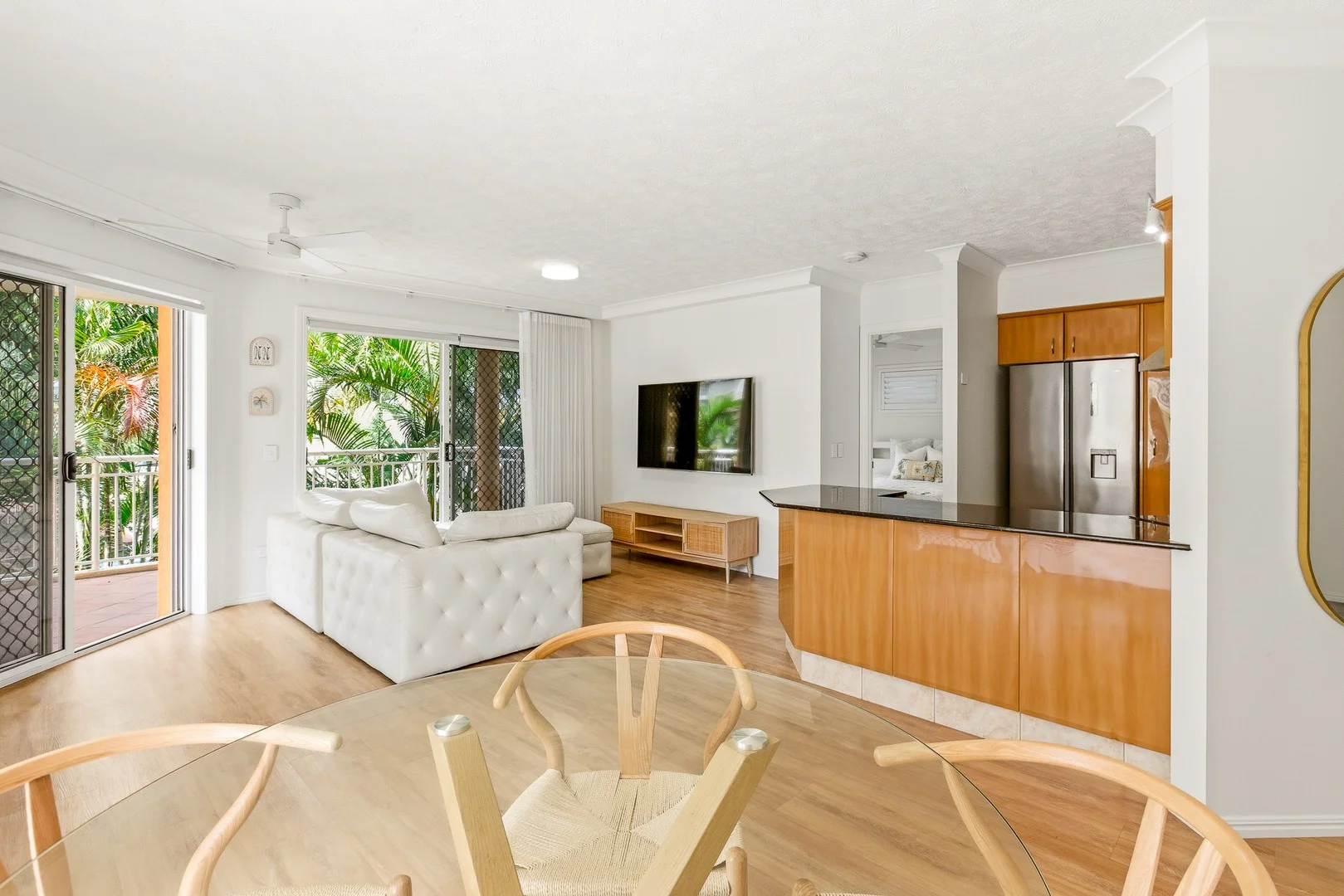 3/37 Chelsea Avenue, Broadbeach QLD 4218