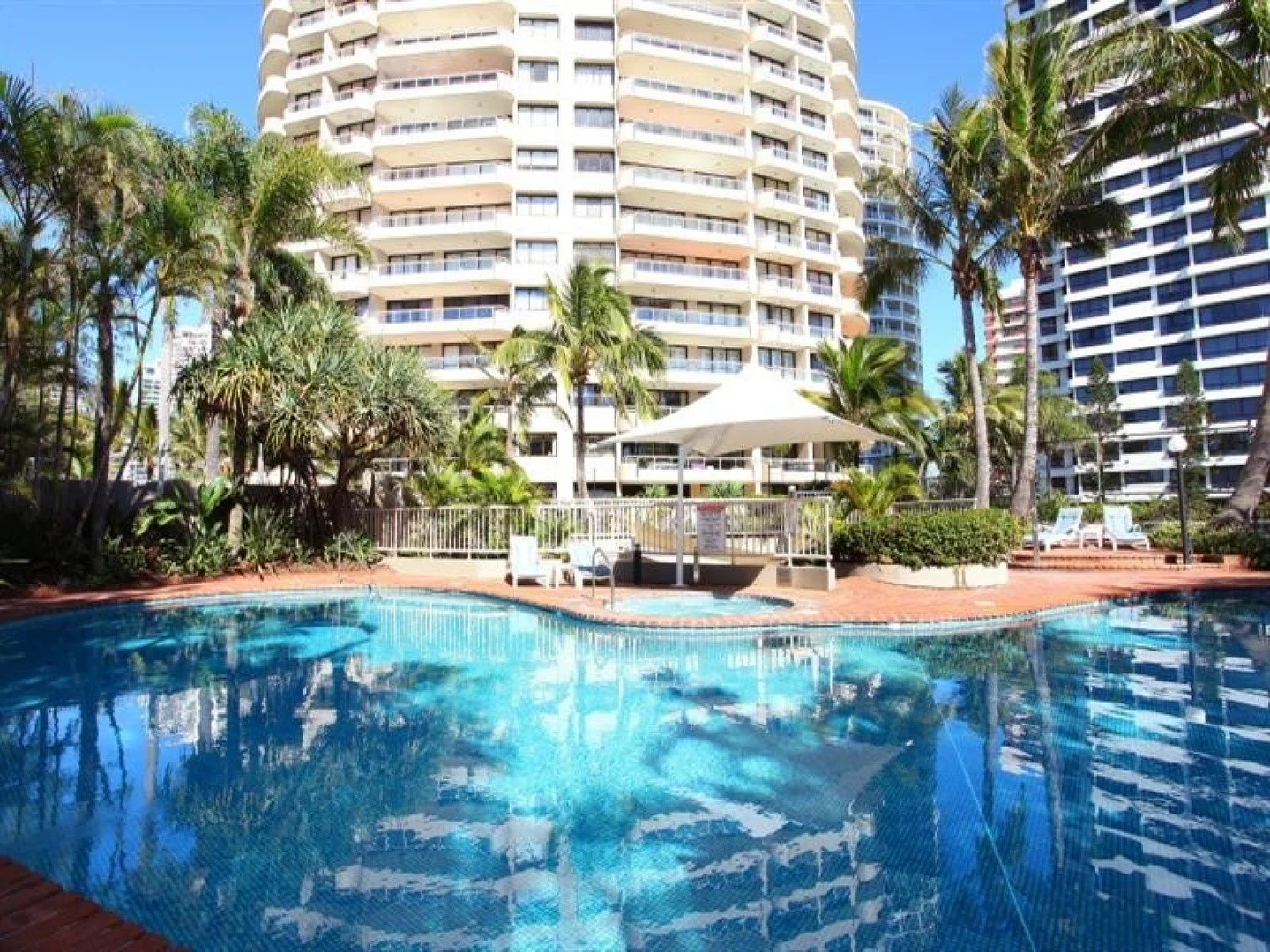 Additional image 9 of ID:21171102/13 Cunningham Avenue, Main Beach QLD 4217