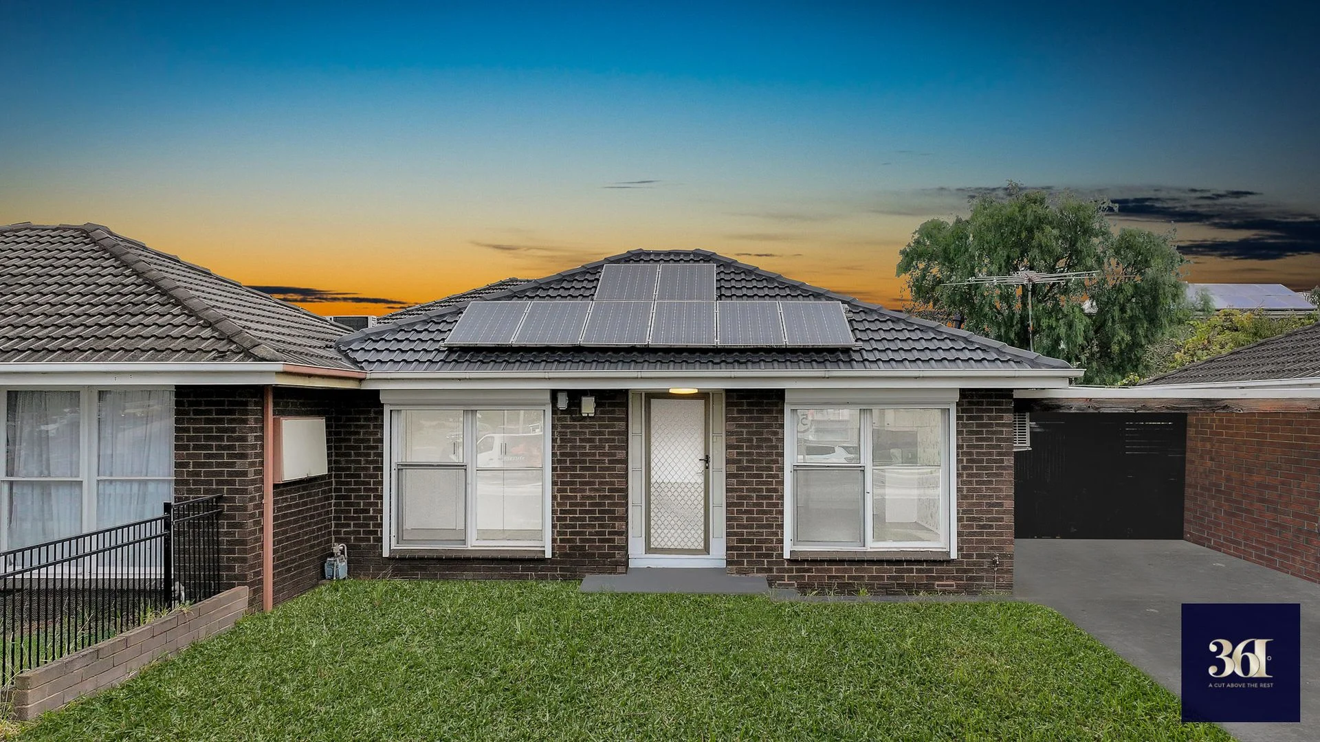 2/2 Railway Avenue, Werribee VIC 3030