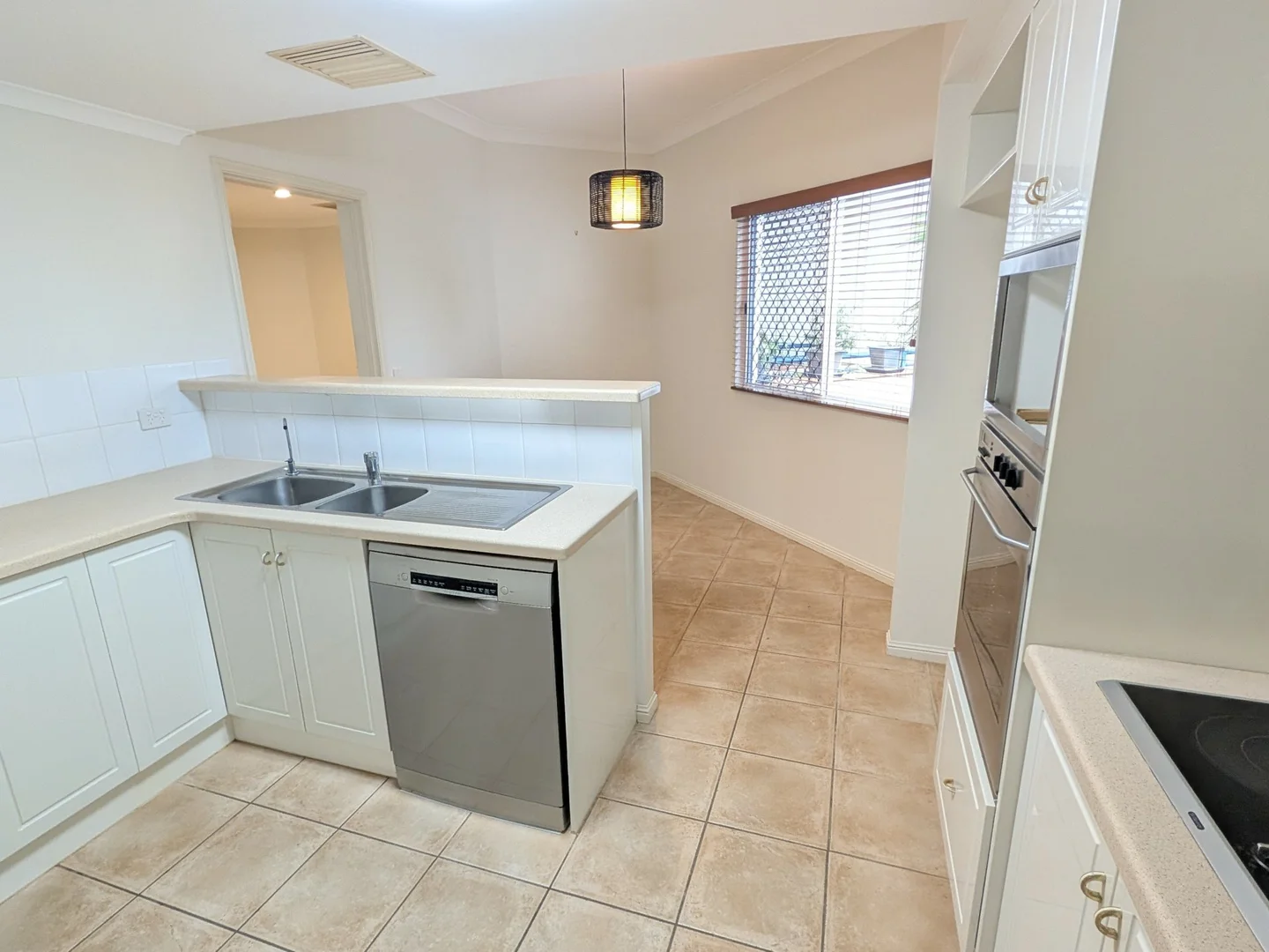 Additional image 3 of 65/8 Munro Terrace, Mooroobool QLD 4870