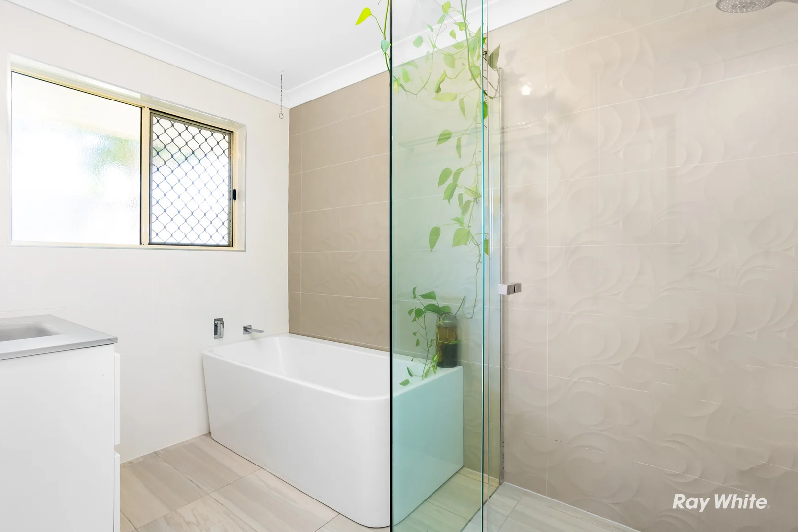 Additional image 12 of 42 Kiama Avenue, Bangalee QLD 4703