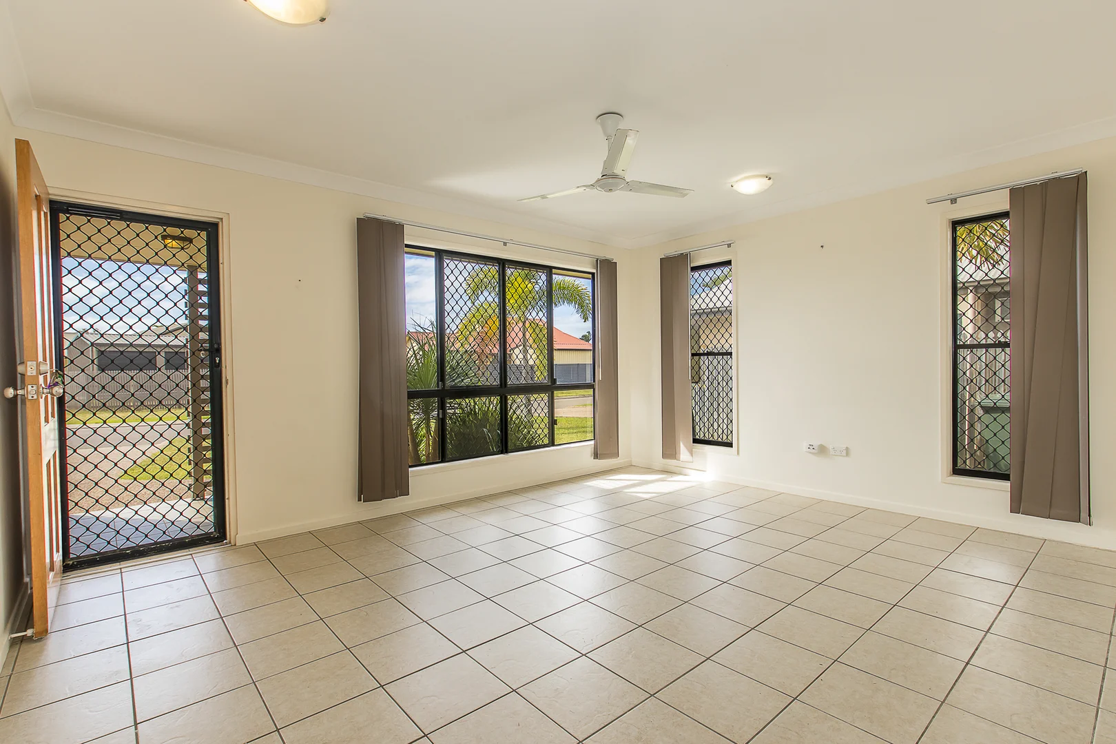 Additional image 2 of 27 Fitzgerald Crescent, Kirwan QLD 4817