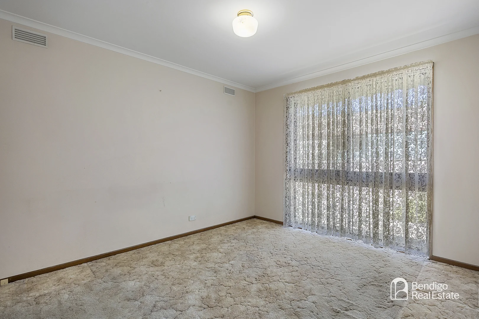 Additional image 3 of 205 MacKenzie Street, Kangaroo Flat VIC 3555