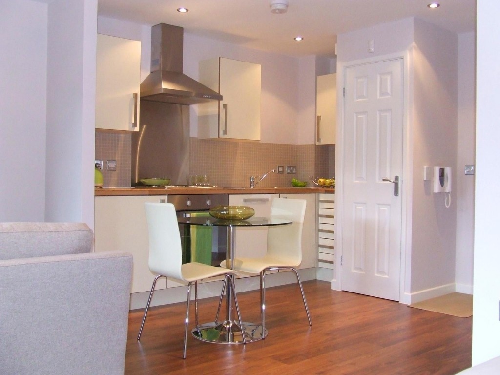 Studio Flat, Staveley Road, S8, N1 7GU