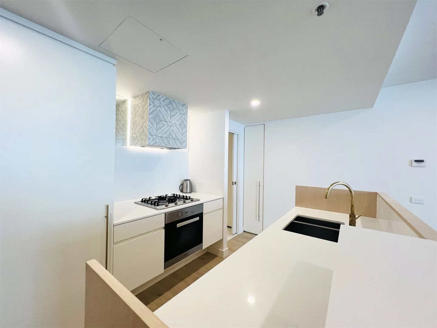 Additional image 4 of 1406/478 St Kilda Road, Melbourne VIC 3004