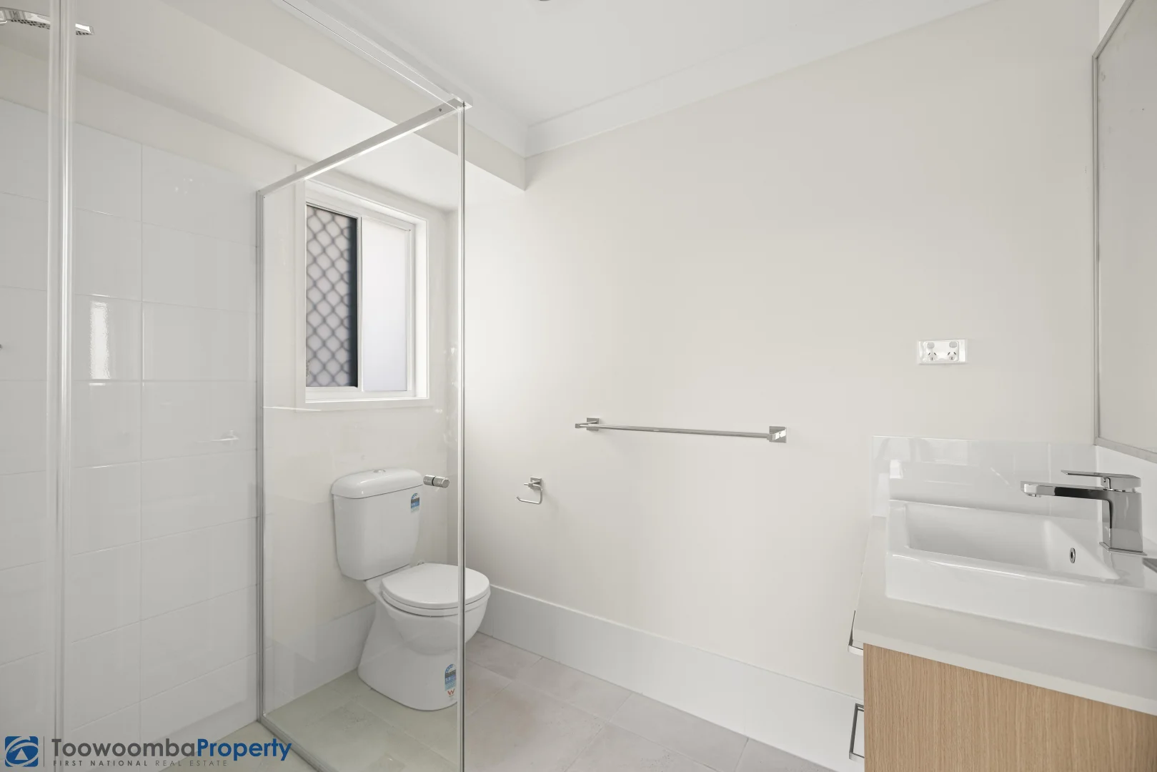 Additional image 8 of 4 Thornbill Street, Glenvale QLD 4350