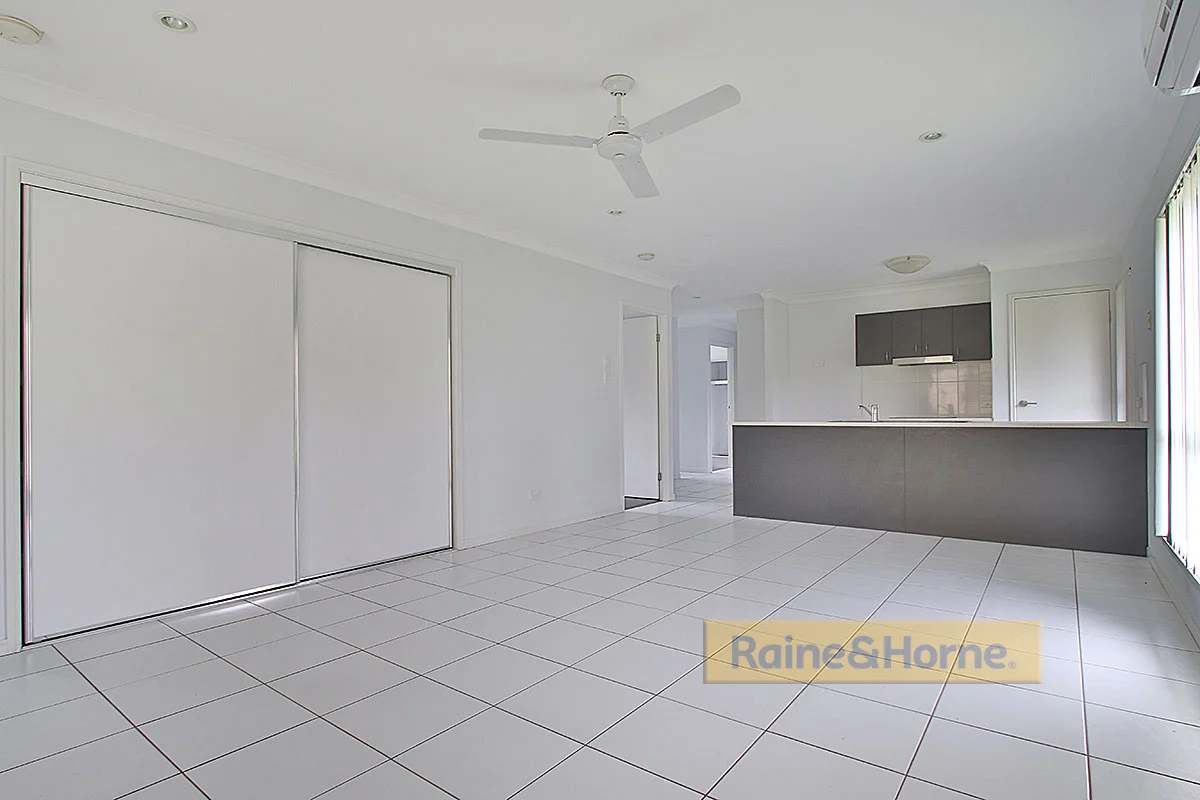 41 Dillon Avenue, Augustine Heights QLD 4300 photo 4