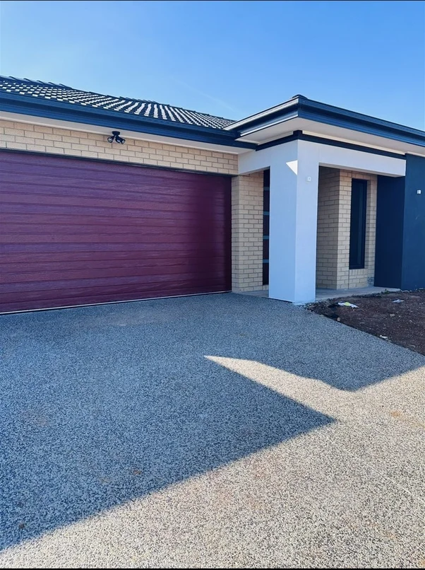 23 Mewat Cct, Thornhill Park VIC 3335