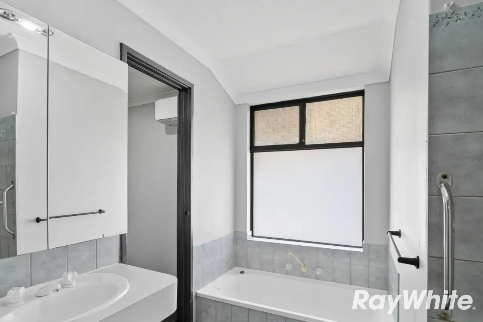 Additional image 13 of 47 Challenger Road, Madora Bay WA 6210