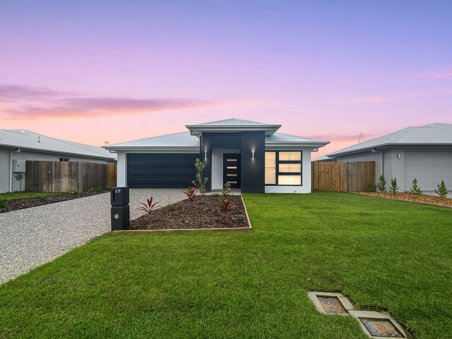69 Salonika Cct, Bushland Beach QLD 4818