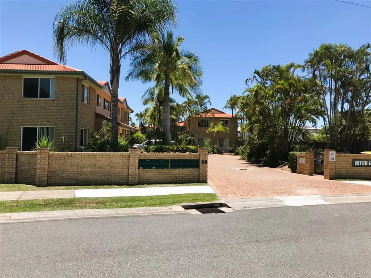 4/44-46 Esplanade, Coomera QLD 4209 photo 2