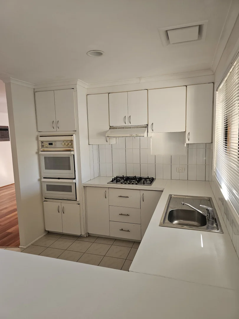 Additional image 5 of 3 St Ives Place, Melton West VIC 3337