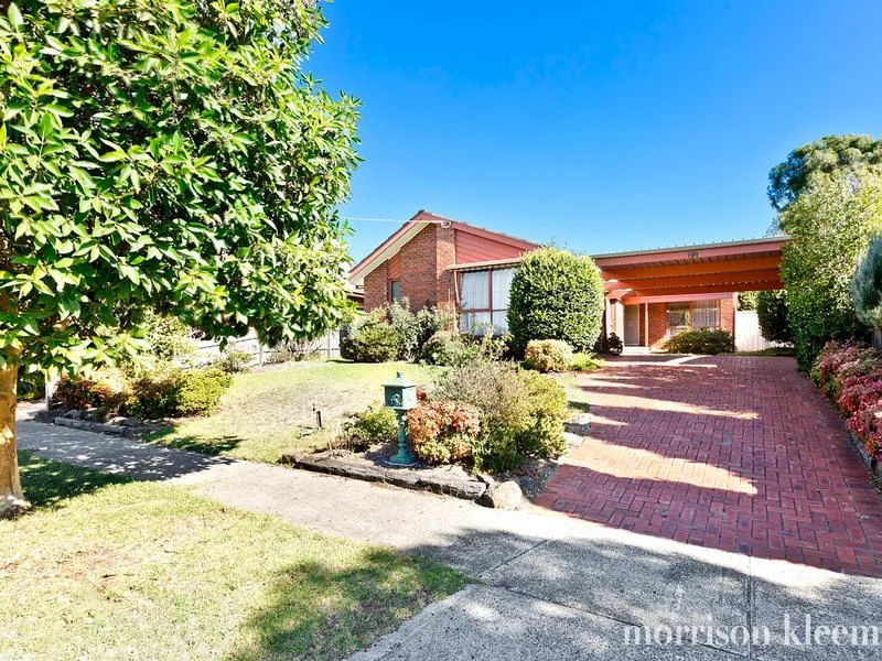 22 Collendina Crescent, Greensborough VIC 3088