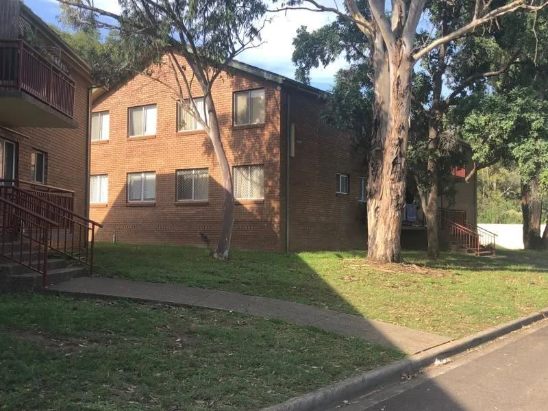 32/15 O'Sullivan Road, Leumeah NSW 2560