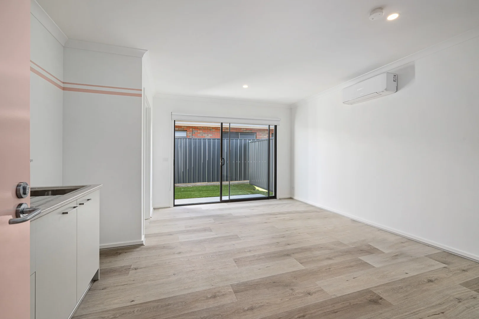 Additional image 4 of Room 4/5 Kelly Street, Wodonga VIC 3690