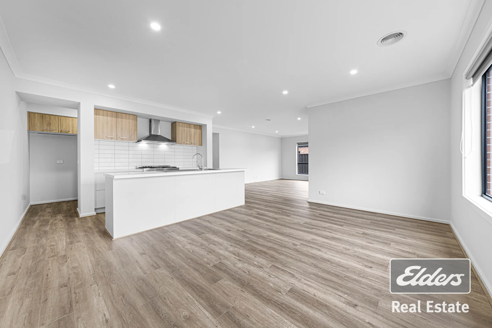 Additional image 6 of 33 Molesworth Crescent, Donnybrook VIC 3064