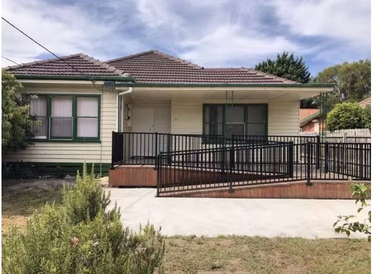 95 Carinish Rd, Clayton VIC 3168
