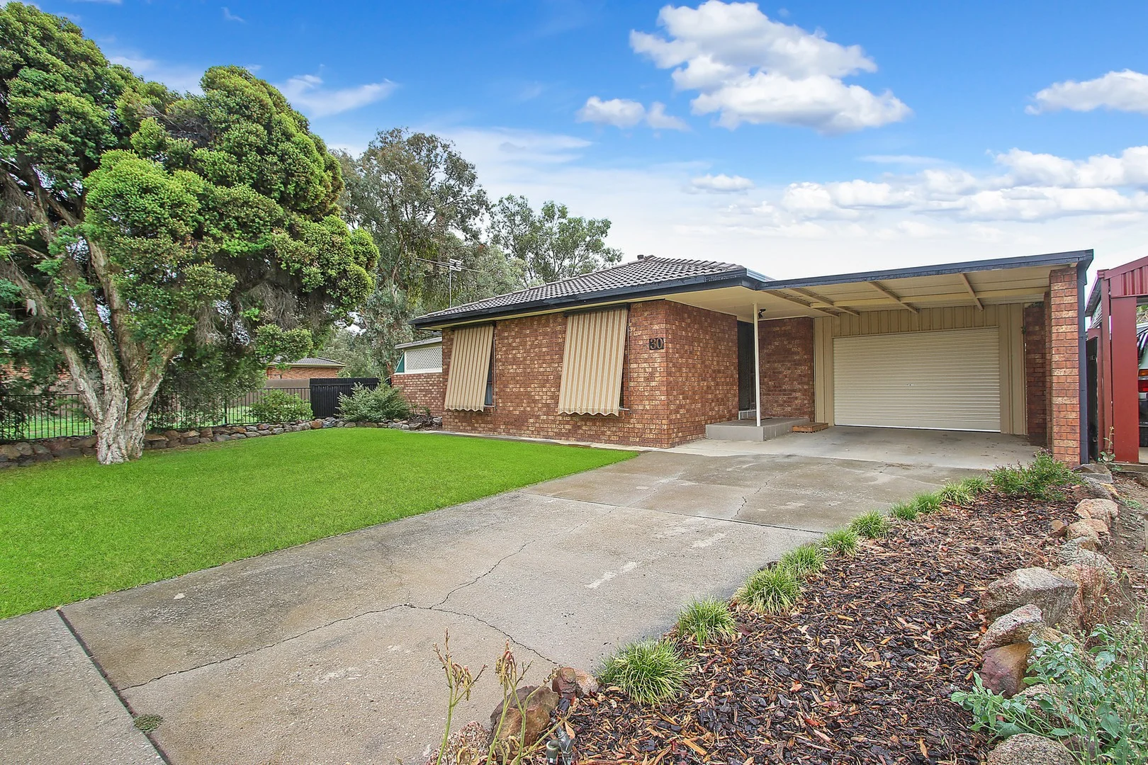 30 Julie Place, Lavington NSW 2641