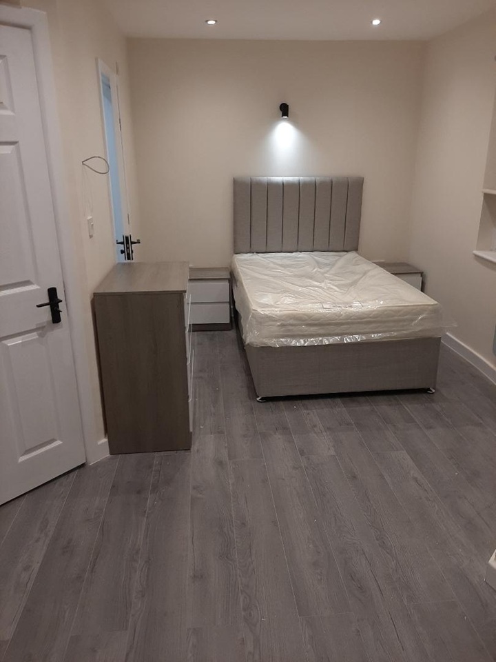 Additional image 4 of Studio Flat, Rose Hill, OX4, N1 7GU