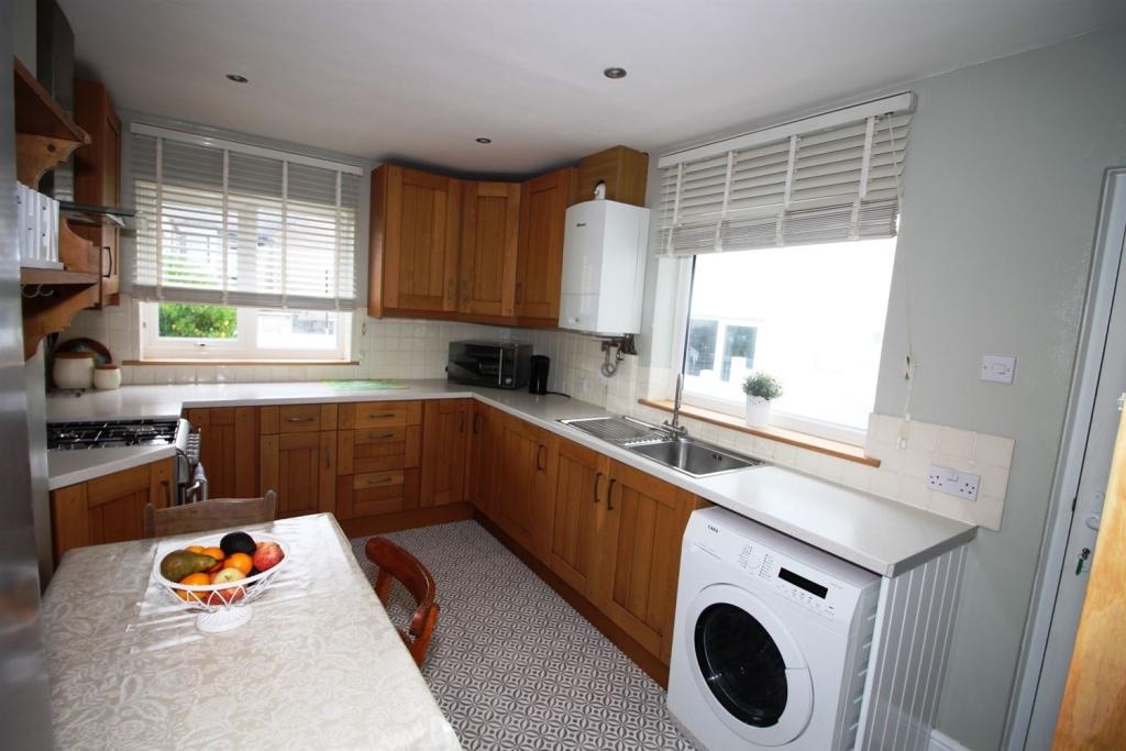 4 Bed Terraced House, Tewkesbury Street, CF24, N1 7GU