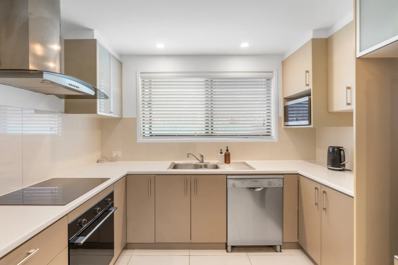 Additional image 10 of 7 Crinum Crescent, Southport QLD 4215