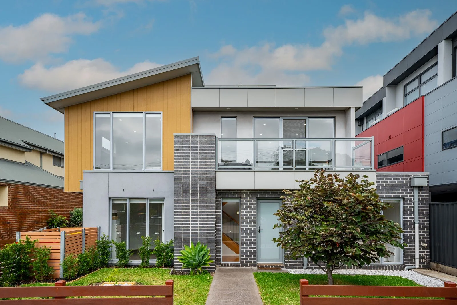 1/27 Dudley St, Essendon North VIC 3041