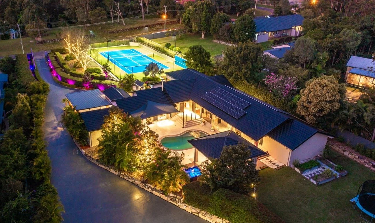 4 Riverdowns Crescent, Helensvale QLD 4212 photo 3