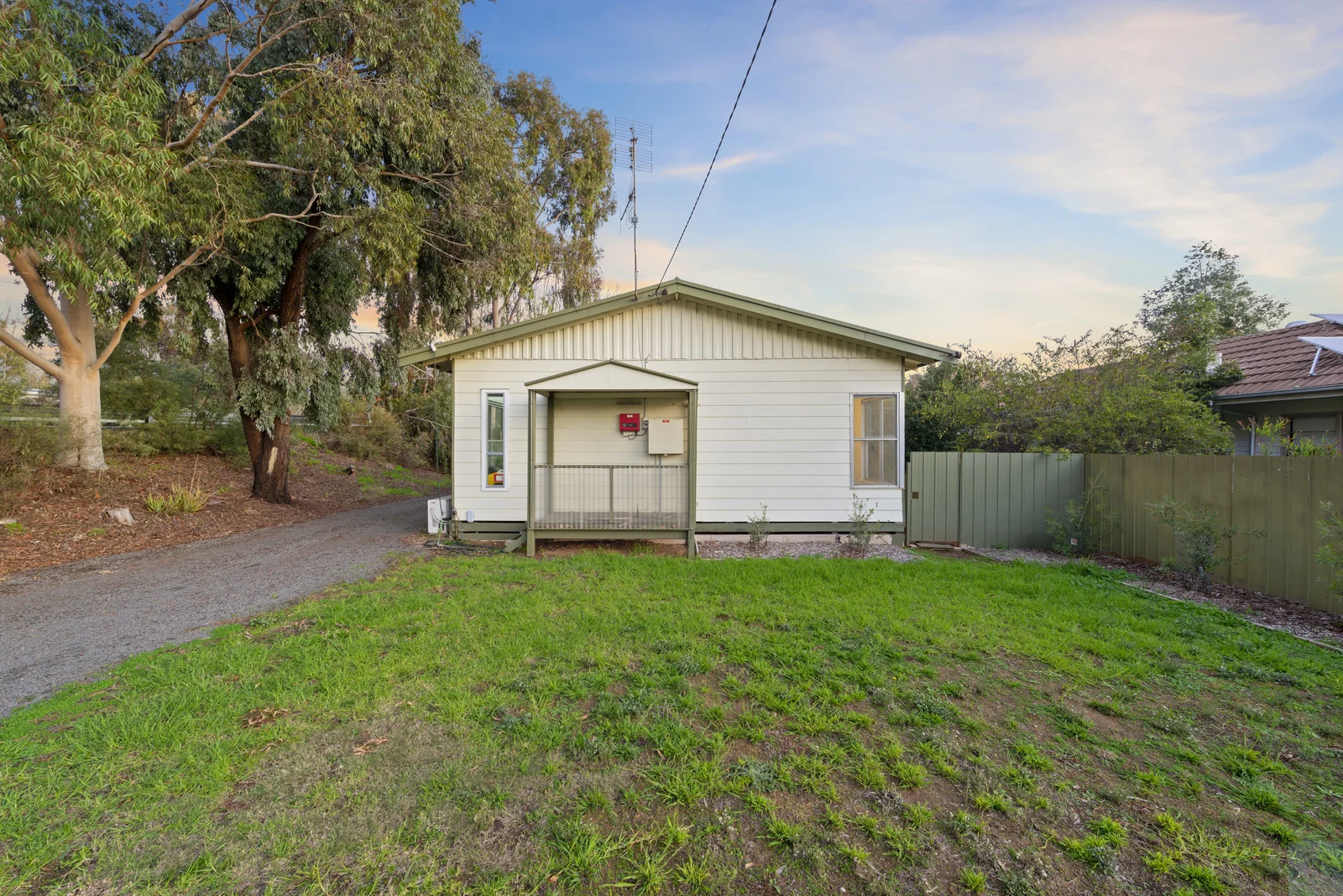 2 Ball Court, Tocumwal NSW 2714