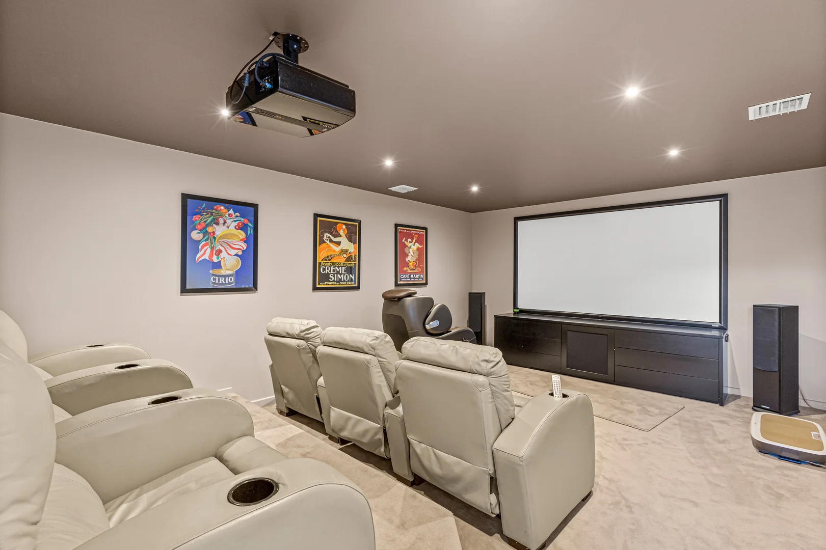 Additional image 10 of 8 Erskine Crescent, Wheelers Hill VIC 3150