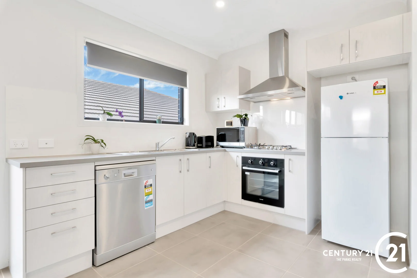 Additional image 3 of 4b Silvester Way, Gledswood Hills NSW 2557