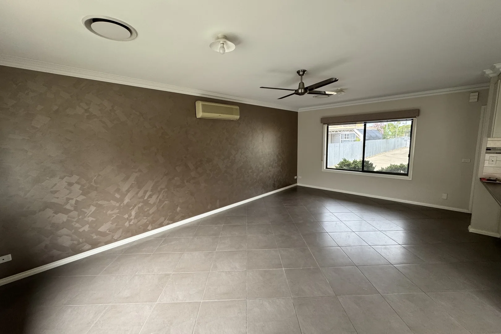 2/21 Numurkah Road, Shepparton VIC 3630 photo 3