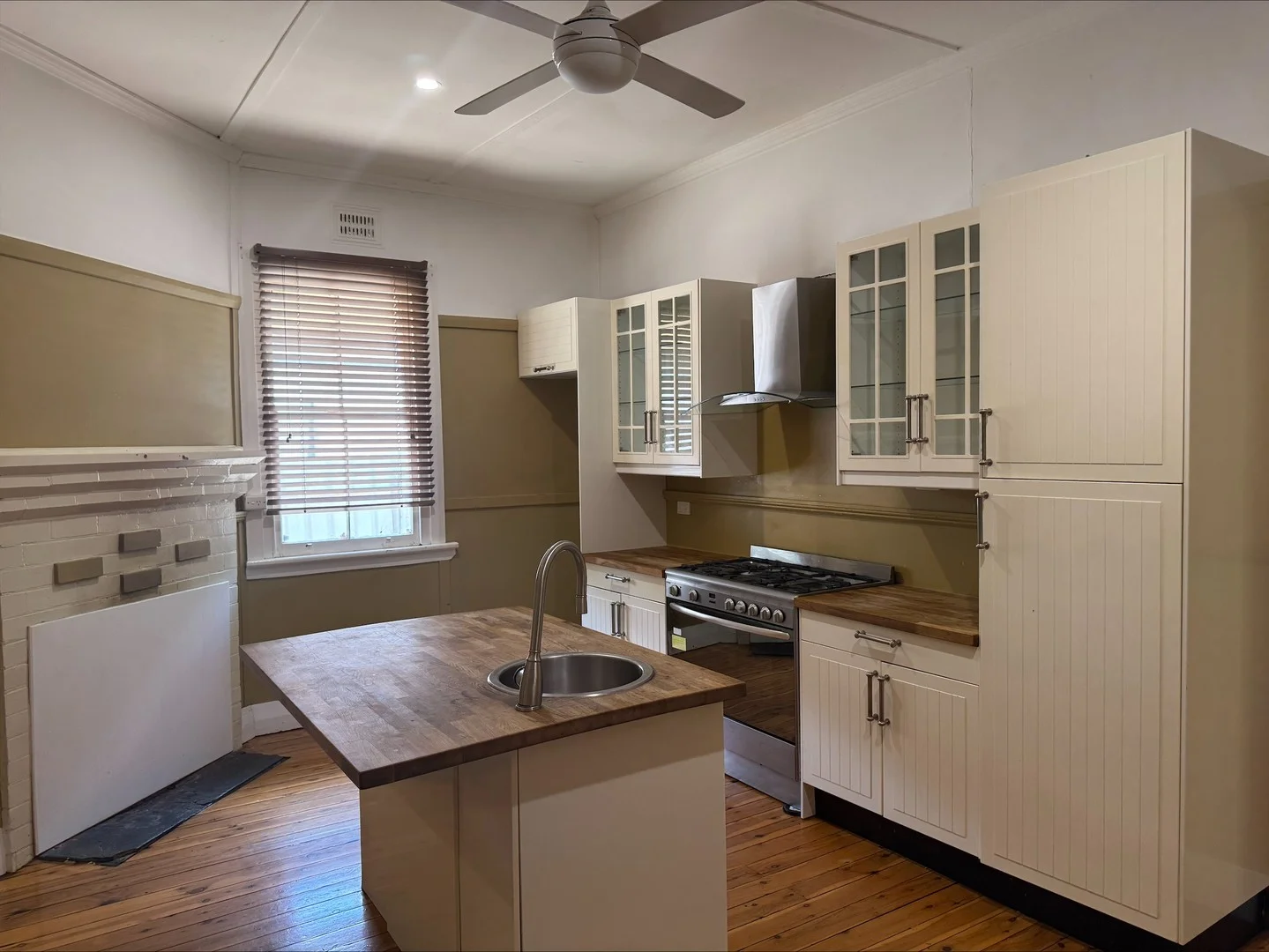 82 Mitchell Street, Parkes NSW 2870