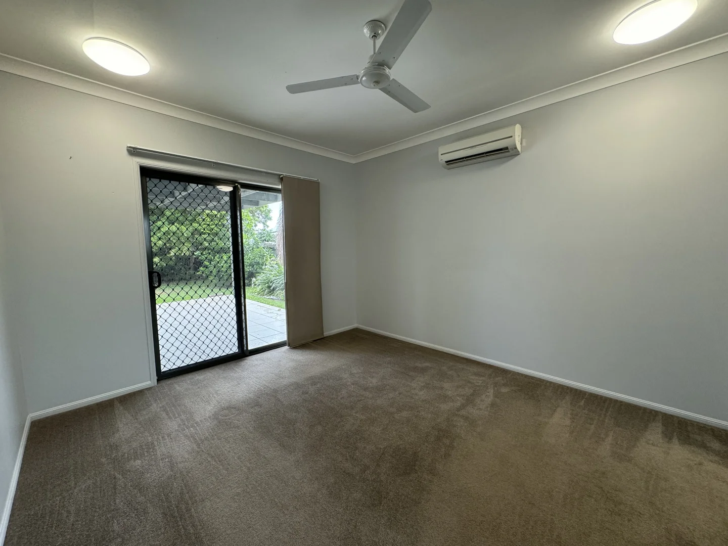 27 Innes Drive, Deeragun QLD 4818 photo 5