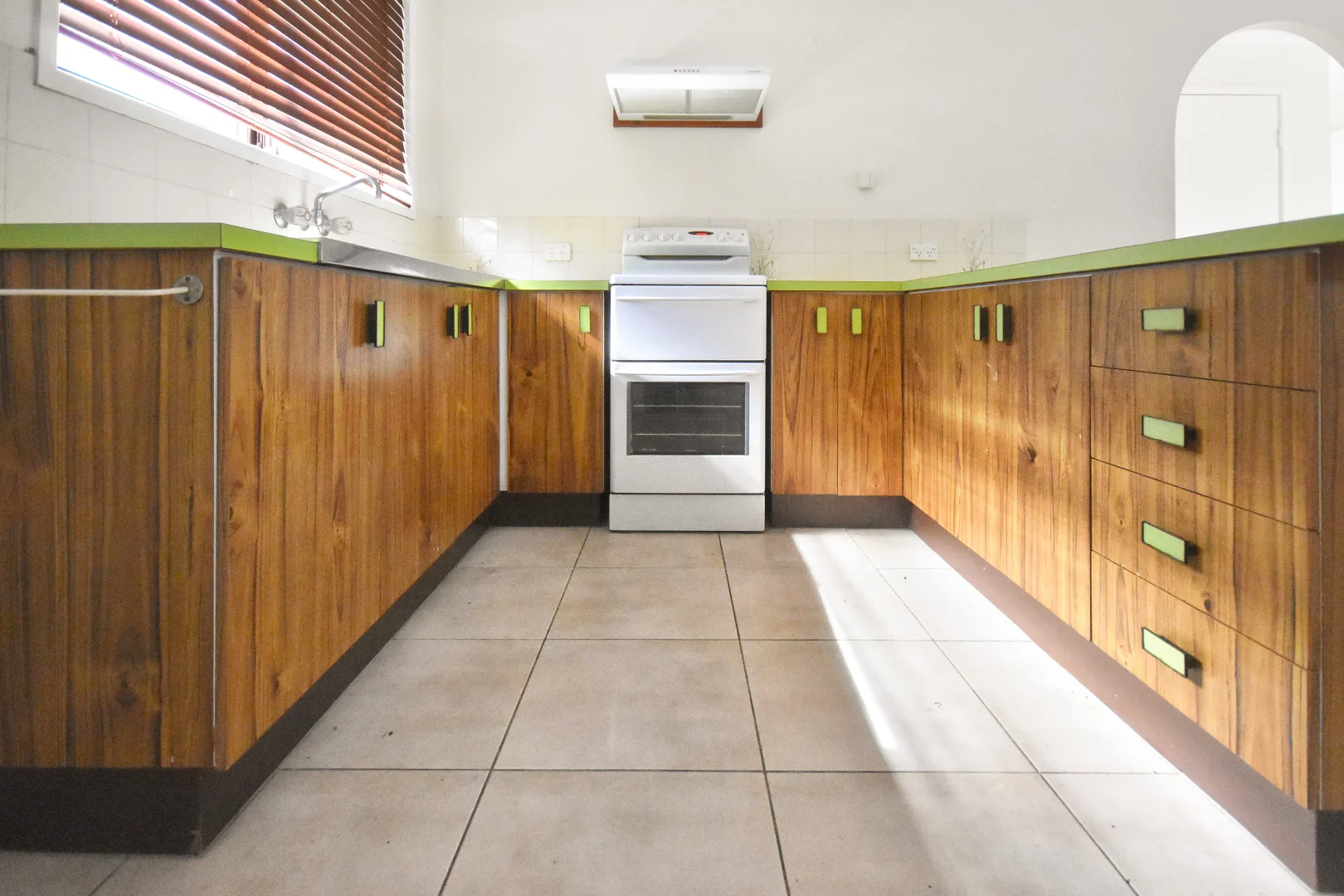 2/99 Lower King Street, Caboolture QLD 4510 photo 2
