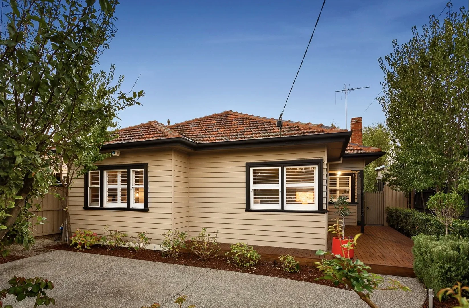 1/2 Benbow Street, Yarraville VIC 3013