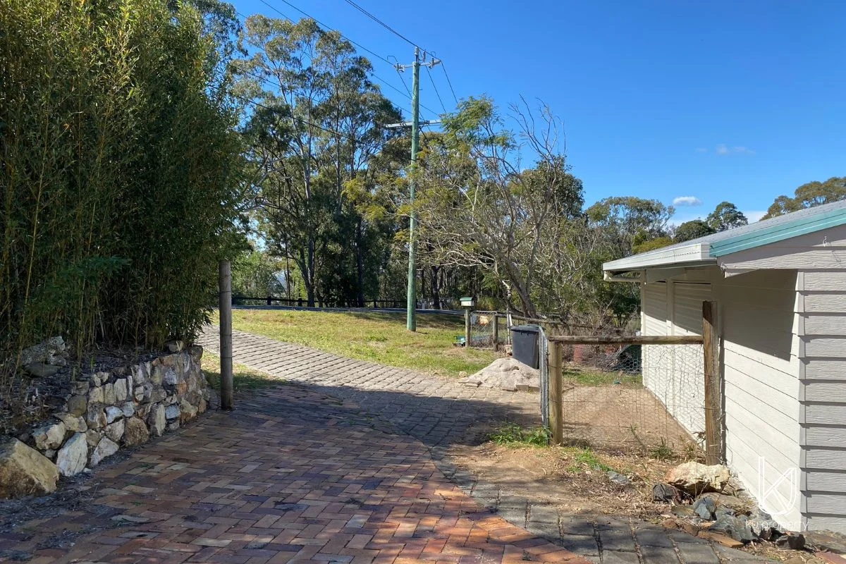 81 Fern Hill Dr, Willow Vale QLD 4209