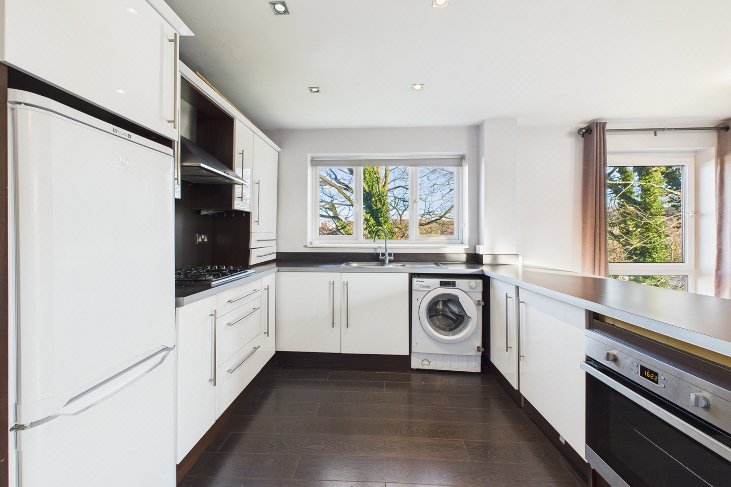 2 Bed Flat, Brinkburn Vale Road, S17, N1 7GU photo 2