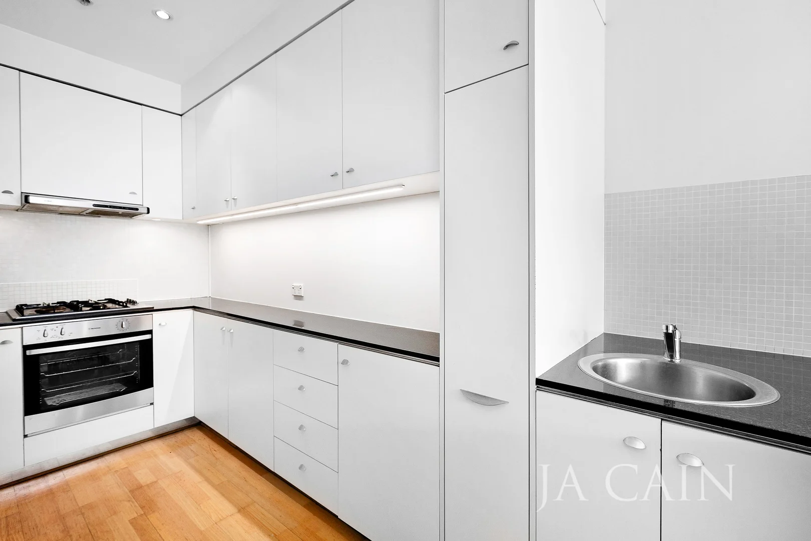 Additional image 5 of 208/166 Wellington Parade, East Melbourne VIC 3002